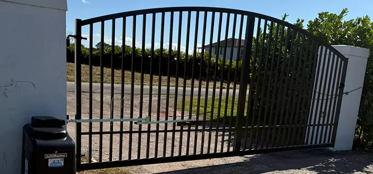 Driveway Fence Repair White Oak
